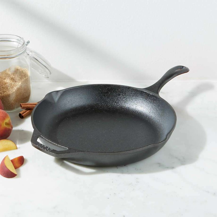 Kitchen * | Online Lodge Chef Collection 12 Seasoned Cast Iron Skillet